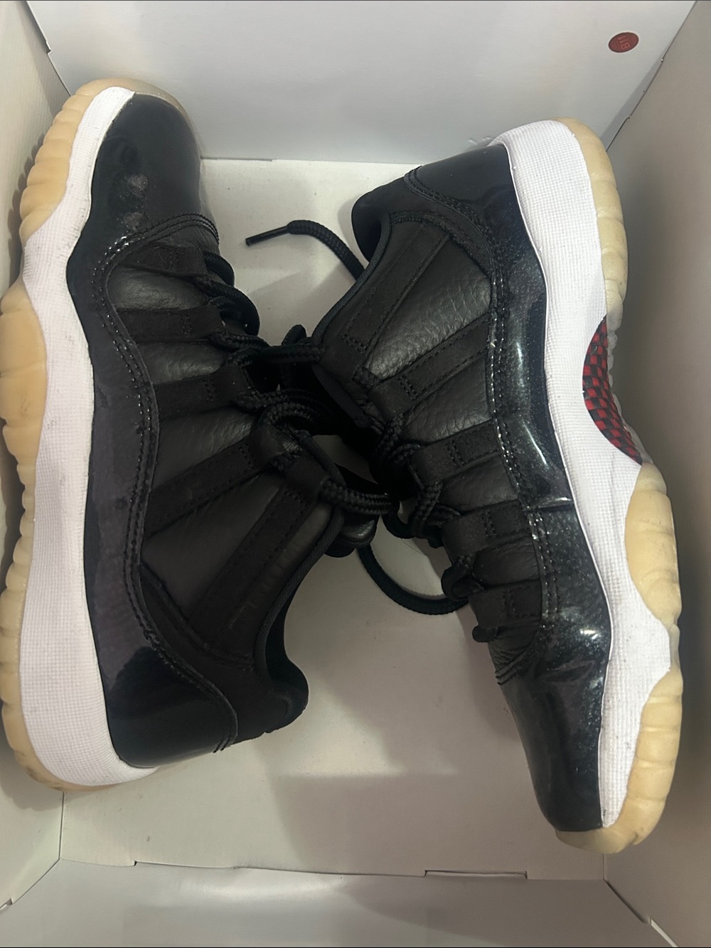 Jordan 11 Retro Low